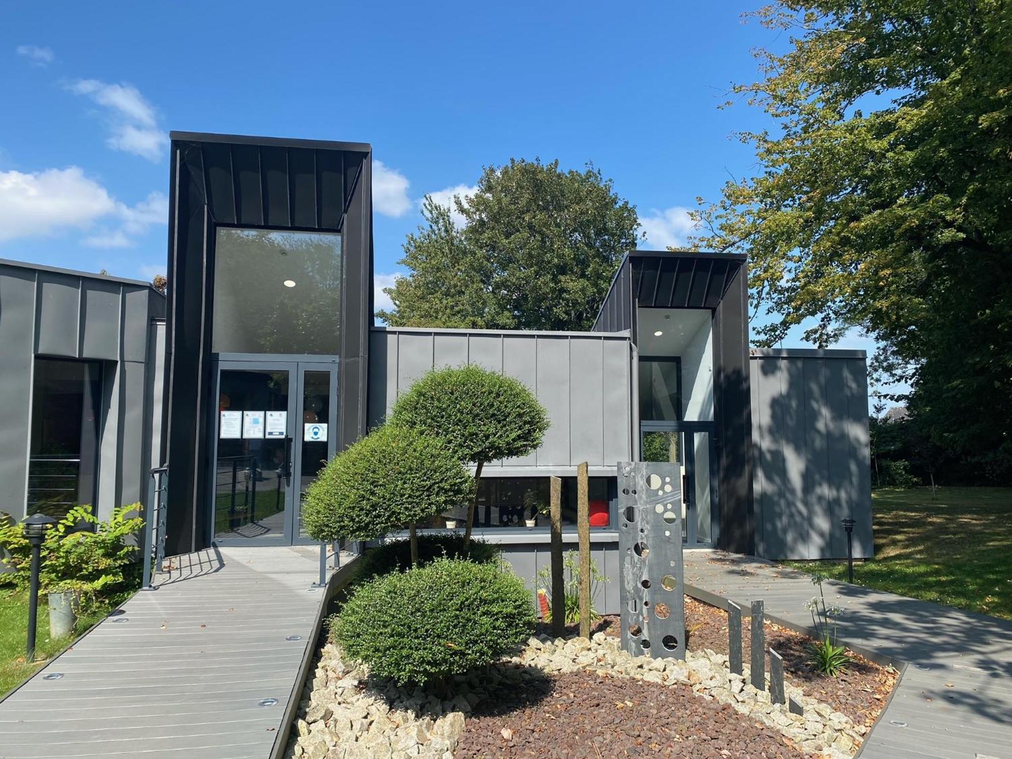 Le Clos Du Pontic Logis Et Cit'Hotel Landerneau Exterior photo