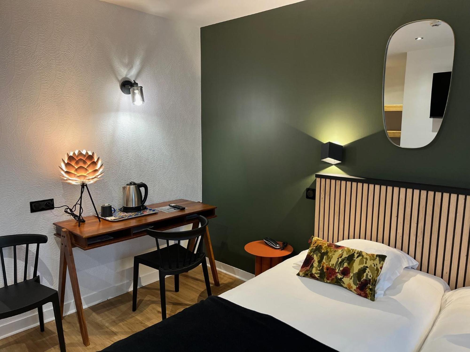 Le Clos Du Pontic Logis Et Cit'Hotel Landerneau Exterior photo